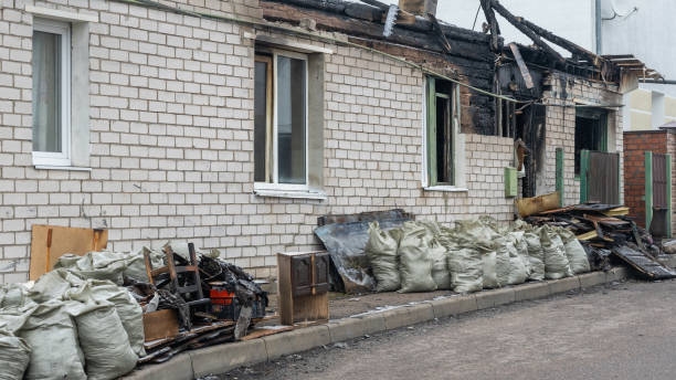 24/7 Emergency Fire Damage Repair experts in Burbank, CA